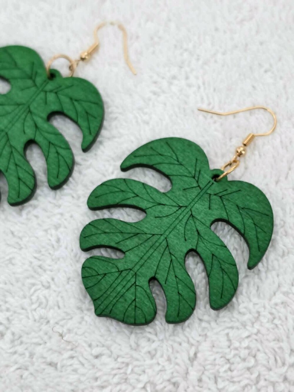 Tropical Monstera Palm Leaf Earrings Green Wooden Dangle Summer Vacation Jewelry - Picture 2 of 3